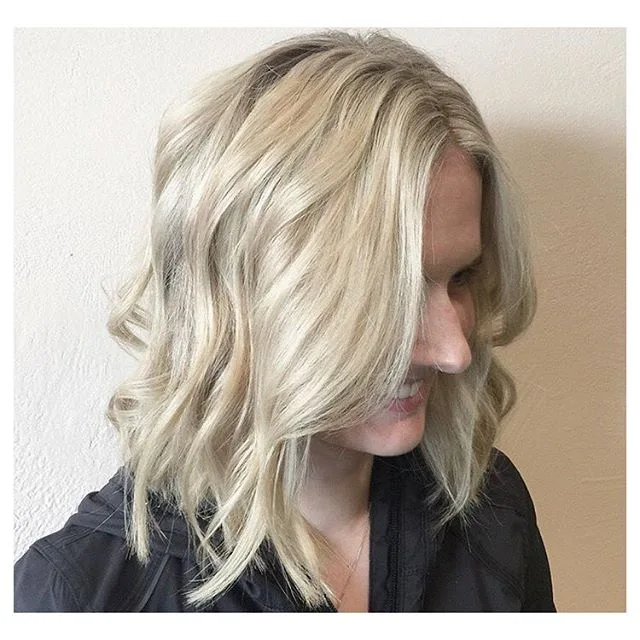 Cool icy-blonde textured lob